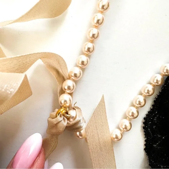 Bracli Pearl Sydney Bra in Black/Gold Lace with Pearls size L NWT NIB - Picture 3 of 11